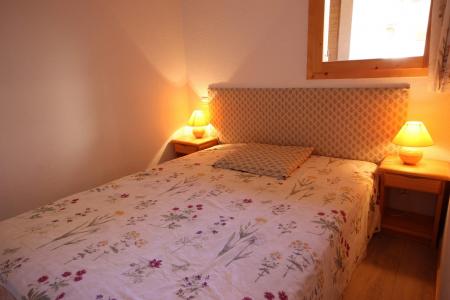 Rent in ski resort 3 room apartment 6 people (06) - Résidence Castors - Peisey-Vallandry - Bedroom