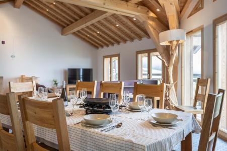 Rent in ski resort 7 room apartment 12-14 people (Aiguille rouge) - Résidence Chalet Les Amis - Peisey-Vallandry - Living room