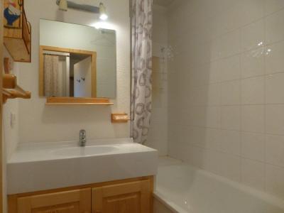 Rent in ski resort 3 room apartment 7 people (3302) - Résidence Epilobes - Peisey-Vallandry - Bathroom