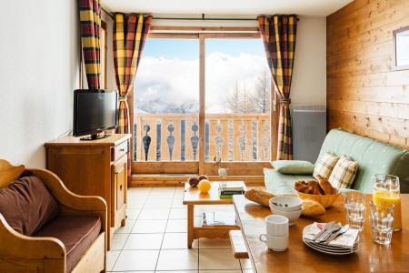 Rent in ski resort Résidence Lagrange l'Arollaie - Peisey-Vallandry - Dining area