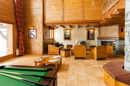 Rent in ski resort Résidence Lagrange l'Arollaie - Peisey-Vallandry - Pool