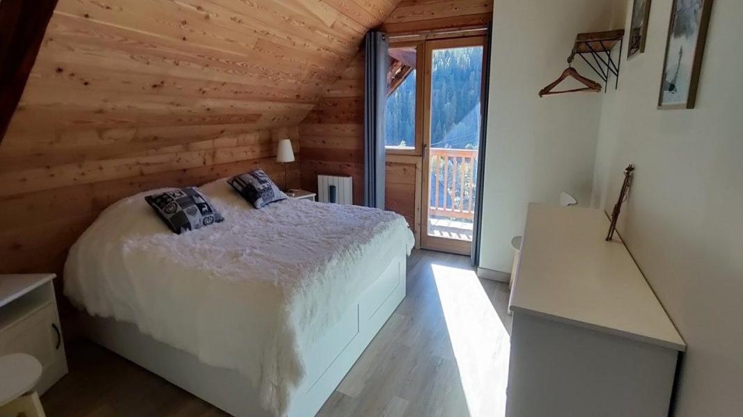 Rent in ski resort 6 room duplex chalet 16 people (LE REFUGE DE LULU) - Chalet 16 Personnes - Pelvoux - Bedroom