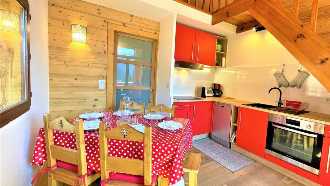 Rent in ski resort 3 room duplex apartment 6 people (VAL03) - La Résidence Valérianes - Pelvoux - Dining area