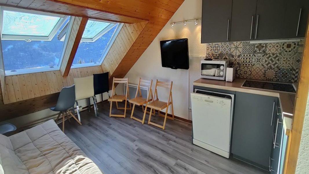 Rent in ski resort 2 room apartment 4 people (A31) - Les Anémones - Pelvoux - Apartment
