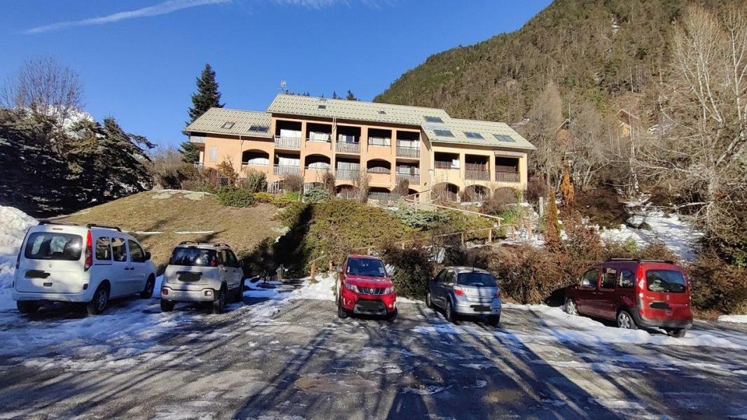 Rent in ski resort 2 room apartment 4 people (A31) - Les Anémones - Pelvoux - Winter outside
