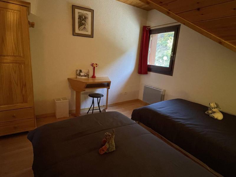 Rent in ski resort 4 room apartment 5 people (B03) - Résidence les Garances - Pelvoux