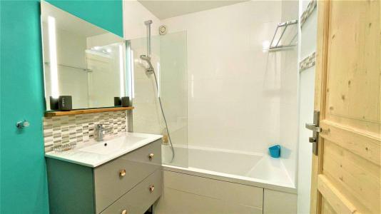 Rent in ski resort 3 room duplex apartment 6 people (VAL03) - La Résidence Valérianes - Pelvoux - Bathroom