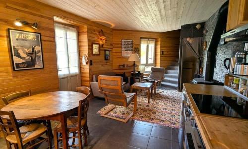 Wynajem na narty Apartament triplex 3 pokojowy 4 osób (60m²) - Résidence Le Rosier - Pelvoux - Pokój gościnny