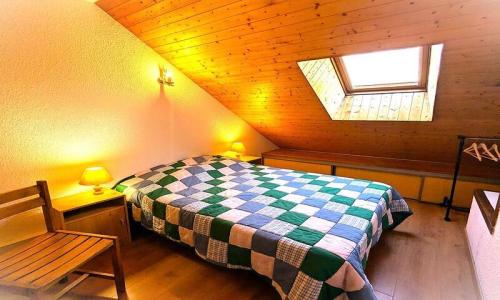 Rent in ski resort 3 room duplex apartment 6 people (50m²) - Résidence Les Anémones - Pelvoux - Bedroom