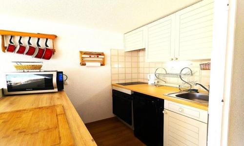 Rent in ski resort 3 room duplex apartment 6 people (50m²) - Résidence Les Anémones - Pelvoux - Kitchen
