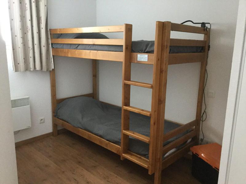 Rent in ski resort 4 room apartment 8 people (ISATIS.06) - Résidence le Hameau de Balestas - Peyragudes - Bedroom