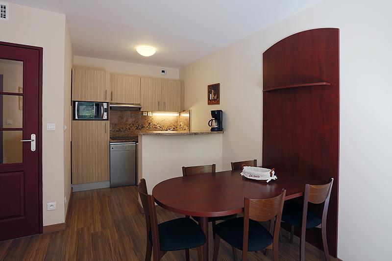 Rent in ski resort 2 room apartment 4 people (01) - Résidence le Sérias - Peyragudes - Kitchen