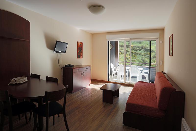 Rent in ski resort 2 room apartment 4 people (01) - Résidence le Sérias - Peyragudes - Living room