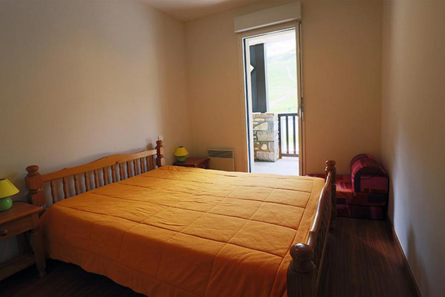 Rent in ski resort 3 room apartment 6 people (07) - Résidence le Sérias - Peyragudes - Bedroom