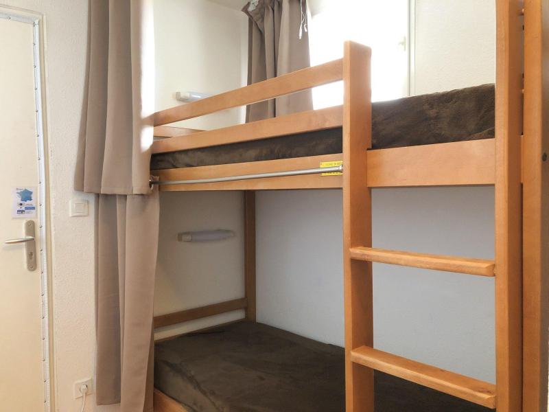 Rent in ski resort Studio cabin 4 people (54B) - Résidence les Balcons du Soleil - Peyragudes - Pull-out beds