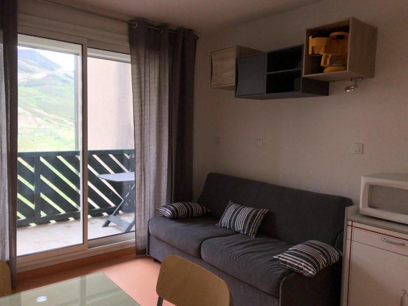 Ski verhuur Studio cabine 4 personen (54B) - Résidence les Balcons du Soleil - Peyragudes - Woonkamer