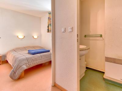 Rent in ski resort 3 room apartment 6 people - La Résidence Les Balcons du Soleil - Peyragudes - Master bedroom