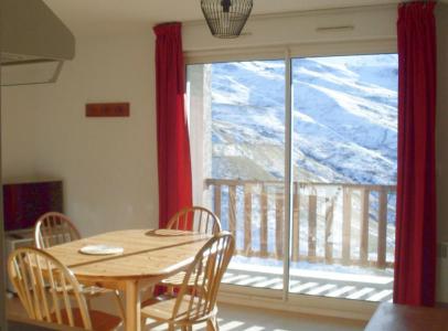 Rent in ski resort Studio sleeping corner 4 people (52) - La Résidence Royal Peyragudes - Peyragudes - Living room