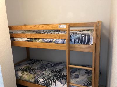 Rent in ski resort 2 room apartment sleeping corner 6 people (B12) - Les Hauts de Peyragudes - Peyragudes - Bunk beds