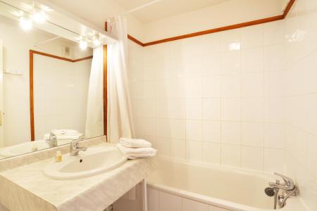 Rent in ski resort Résidence la Soulane - Peyragudes - Bathroom