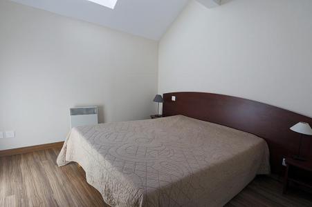 Rent in ski resort 3 room duplex apartment 8 people (19) - Résidence le Sérias - Peyragudes - Bedroom