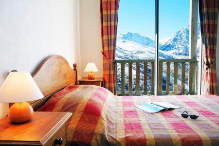 Rent in ski resort Résidence Royal Peyragudes - Peyragudes - Bedroom