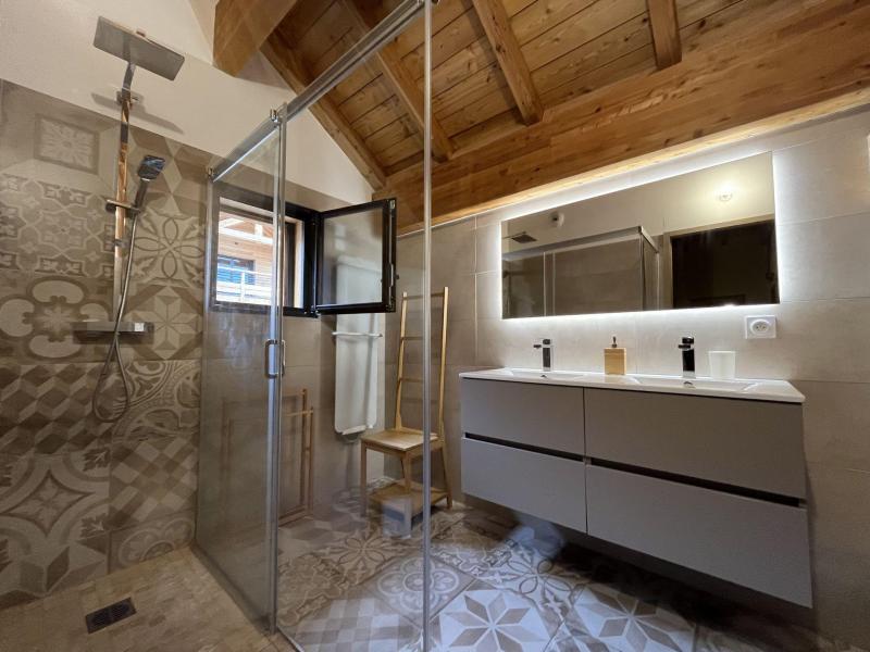 Rent in ski resort 6 room chalet 12 people - Chalet De Praloup - Pra Loup - Shower room