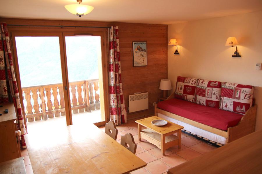 Ski verhuur Appartement 2 kamers bergnis 6 personen (E102) - Les Chalets de Praroustan - Pra Loup - Woonkamer