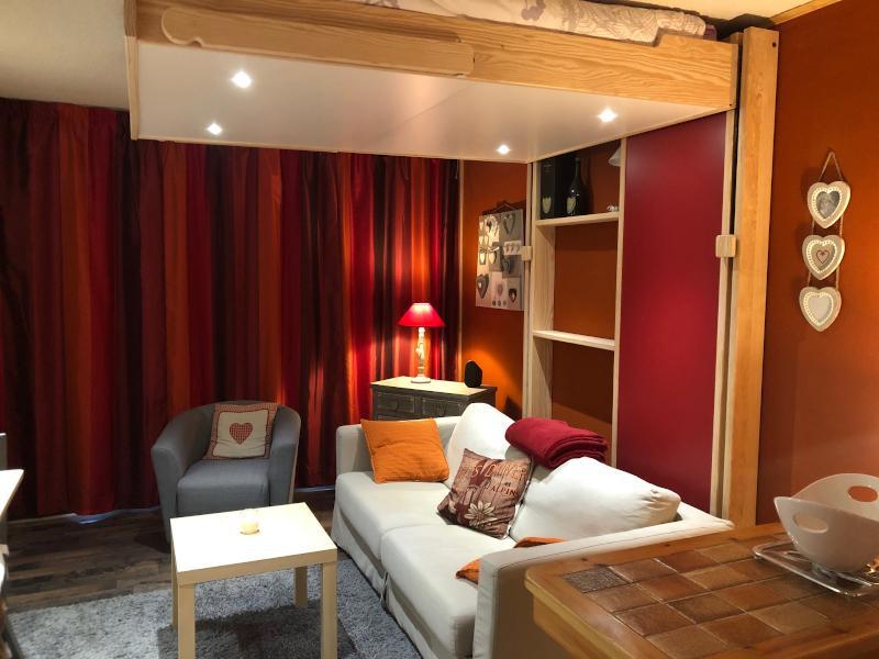 Rent in ski resort Studio sleeping corner 4 people (202) - Résidence l'Arribau - Pra Loup - Living room