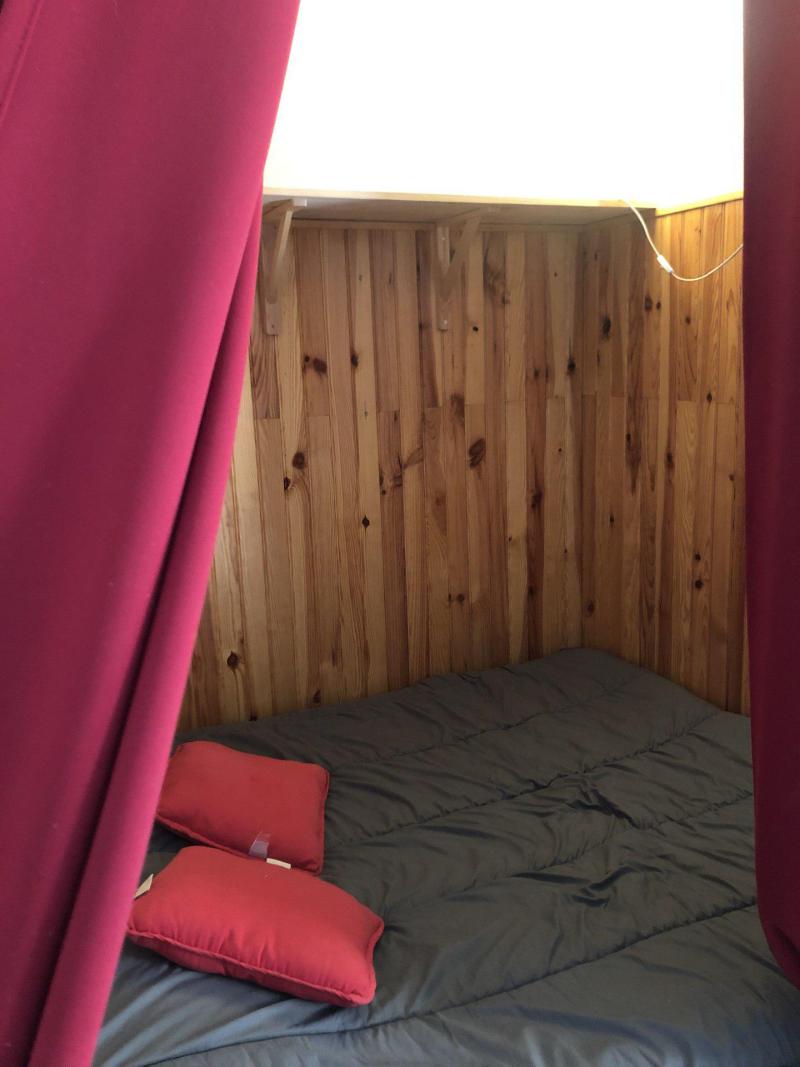 Rent in ski resort Studio sleeping corner 4 people (613) - Résidence le Christiana - Pra Loup - Terrace
