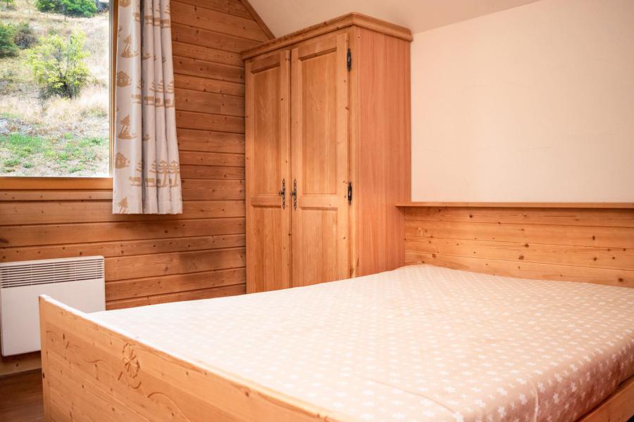 Rent in ski resort Résidence Les Chalets de Praroustan - Pra Loup - Cabin