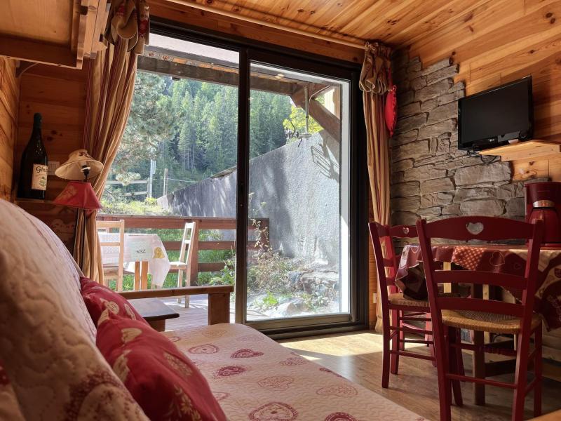Rent in ski resort 3 room apartment 4-6 people (RDC) - Résidence Pas du Loup - Pra Loup - Living room
