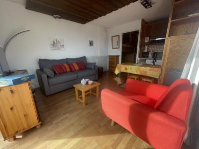 Rent in ski resort Studio sleeping corner 4 people (403) - Résidence Chenonceau II - Pra Loup - Living room