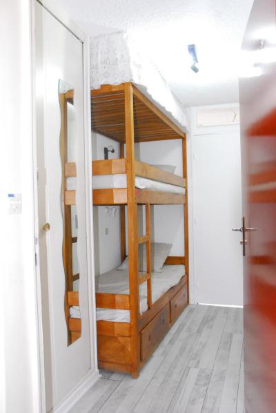 Rent in ski resort Studio sleeping corner 4 people (713) - Résidence la Rochaille III - Pra Loup - Bedroom