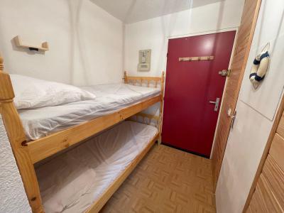 Rent in ski resort Studio sleeping corner 4 people (205) - Résidence les Marmottes Bleues - Pra Loup - Bedroom