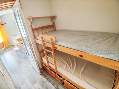 Rent in ski resort Studio sleeping corner 4 people (417) - Résidence les Marmottes Bleues - Pra Loup - Bedroom