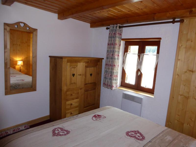 Rent in ski resort 3 room chalet 6 people - Chalet la Petite Maison - Pralognan-la-Vanoise - Bedroom