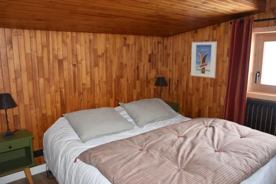 Rent in ski resort 6 room apartment 10 people - Chalet les Cibalins - Pralognan-la-Vanoise - Bedroom
