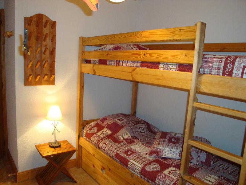 Rent in ski resort 3 room apartment 4 people (9) - Résidence la Ferme de Pralognan - Pralognan-la-Vanoise - Bedroom