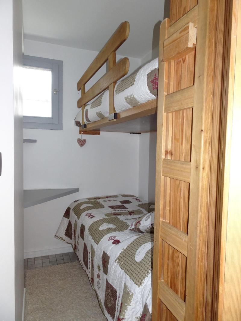 Rent in ski resort 2 room apartment 4 people (15A) - Résidence le Chasseforêt - Pralognan-la-Vanoise - Bedroom
