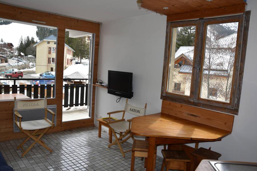Ski verhuur Appartement 2 kamers 4 personen (15A) - Résidence le Chasseforêt - Pralognan-la-Vanoise - Woonkamer