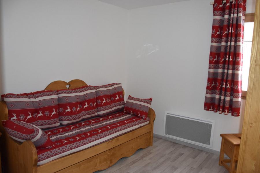 Rent in ski resort 4 room apartment 8 people (15) - Résidence le Grand Chalet - Pralognan-la-Vanoise - Pull-out sofa