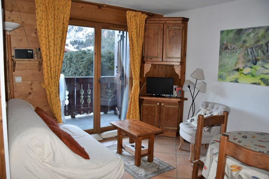 Skiverleih 3-Zimmer-Appartment für 4 Personen (3) - Résidence les Alpages de Pralognan C - Pralognan-la-Vanoise - Wohnzimmer