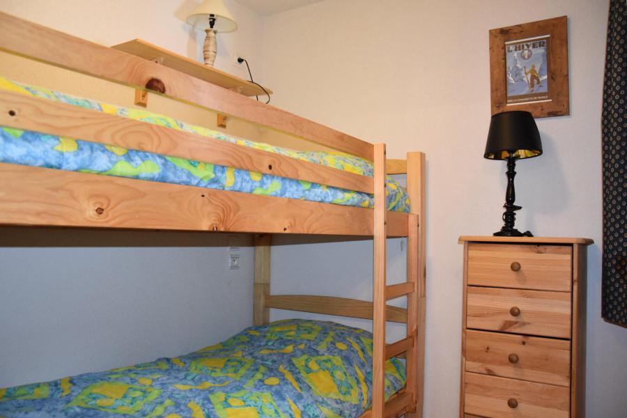 Rent in ski resort 4 room apartment 6 people (14) - Résidence les Alpages de Pralognan D - Pralognan-la-Vanoise - Bedroom