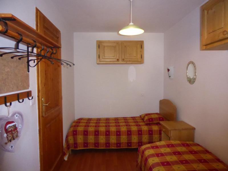 Skiverleih 3-Zimmer-Appartment für 6 Personen (6) - Résidence les Chalets de Napremont - Pralognan-la-Vanoise - Schlafzimmer