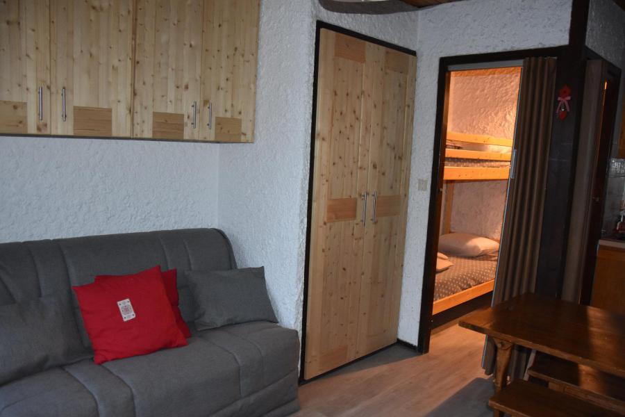 Rent in ski resort Studio 4 people (6) - Résidence les Crêtes - Pralognan-la-Vanoise - Living room