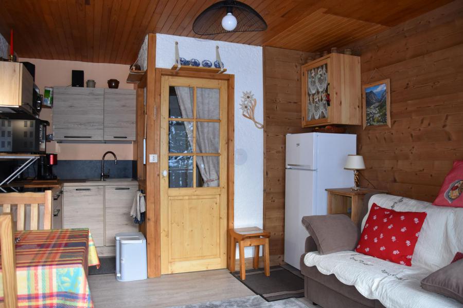 Rent in ski resort Studio sleeping corner 4 people (7) - Résidence les Crêtes - Pralognan-la-Vanoise - Living room