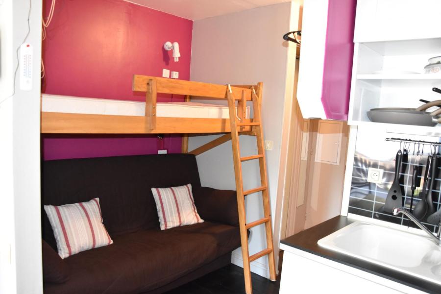 Rent in ski resort Studio sleeping corner 4 people (9) - Résidence les Crêtes - Pralognan-la-Vanoise - Bedroom