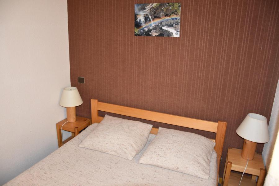Rent in ski resort 3 room apartment 4 people (B3) - Résidence les Glaciers - Pralognan-la-Vanoise - Bedroom