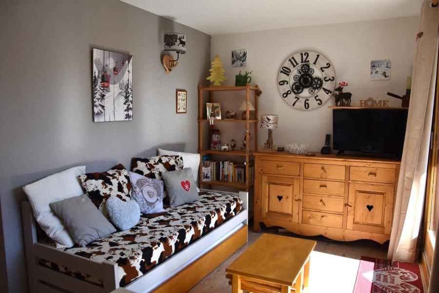 Rent in ski resort 3 room apartment 6 people (B6) - Résidence les Glaciers - Pralognan-la-Vanoise - Living room
